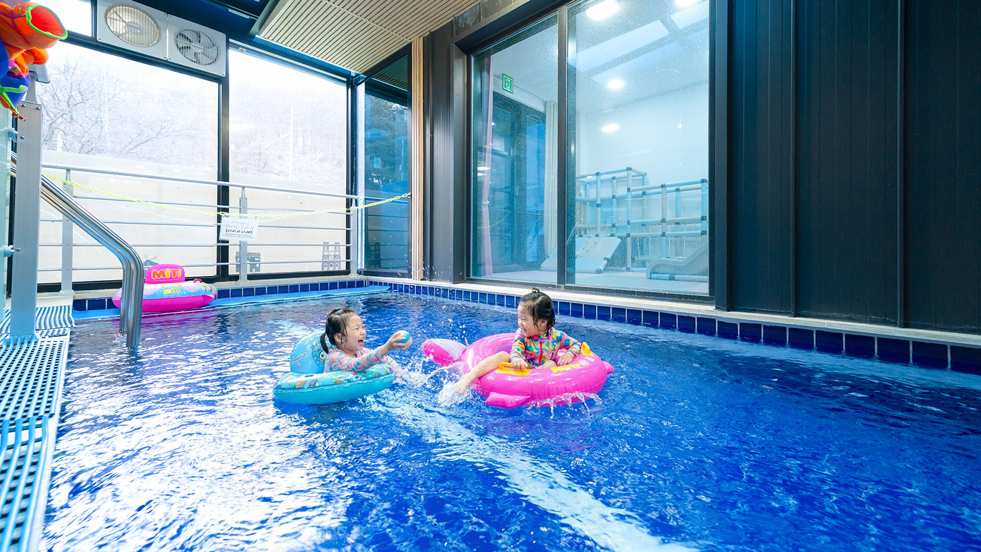 슬라이드 이미지4